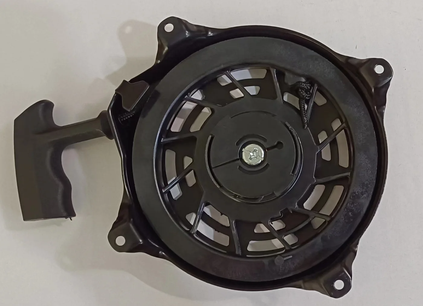 recoil-starter-assembly-for-briggs-and-stratton-style-bs1150-main-back Recoil Starter Assembly for Briggs & Stratton-Style BS1150 back view - SKR-037